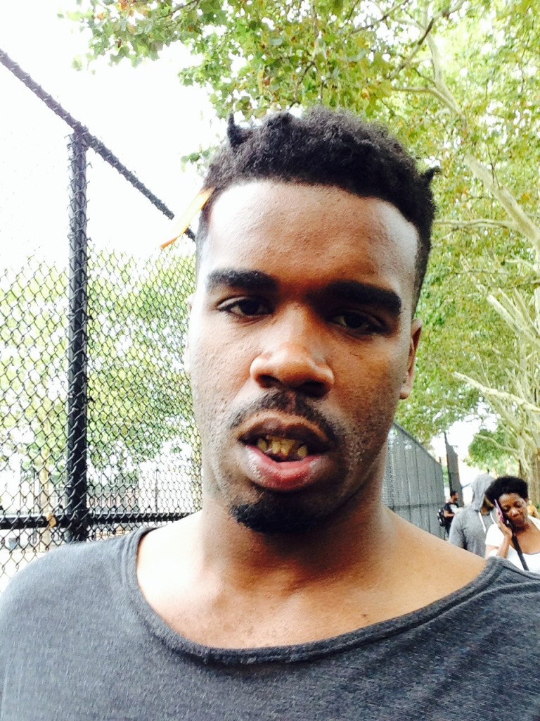 Handle your Business Tv Pilot Me as crackhead Stonie